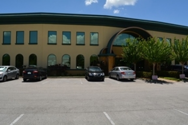 Listing Image #1 - Industrial for lease at 7075 Kingspointe Pkwy, #9, Orlando FL 32819 Listing Image #1 - Industrial for lease at 7075 Kingspointe Pkwy, #9, Orlando FL 32819