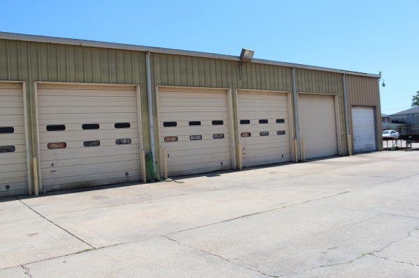 Listing Image #1 - Industrial for lease at 1440 Westbank Expressway Unit 3, Harvey LA 70058