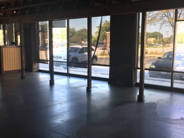 Listing Image #3 - Retail for lease at 2855 95th St., Evergreen Park IL 60805 Listing Image #3 - Retail for lease at 2855 95th St., Evergreen Park IL 60805