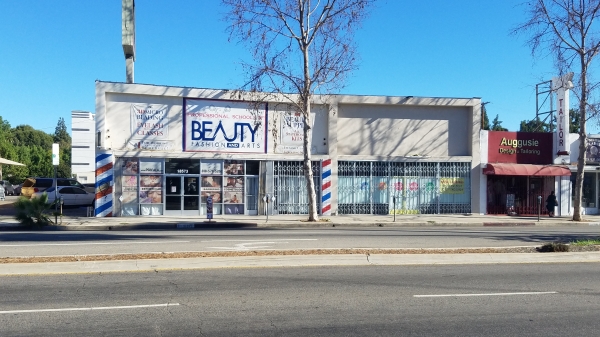 Listing Image #1 - Retail for lease at 18569 Sherman Way, Reseda CA 91335