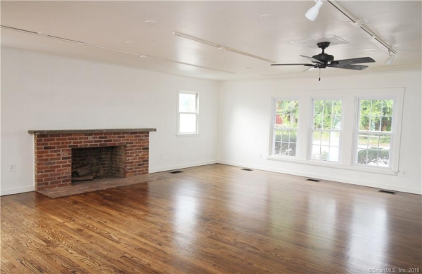 Listing Image #2 - Multi-Use for lease at 55 Main Street Unit #3, Essex CT 06426