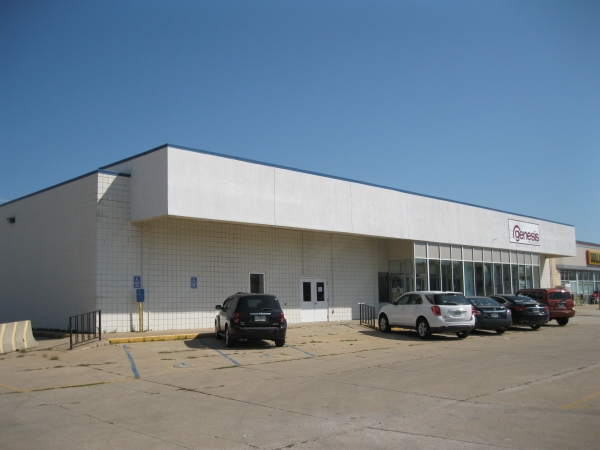 Listing Image #1 - Shopping Center for lease at 931 8th Street, Boone IA 50036 Listing Image #1 - Shopping Center for lease at 931 8th Street, Boone IA 50036
