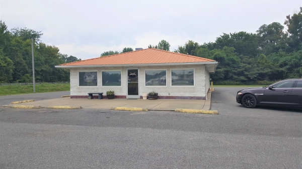 Listing Image #1 - Business for lease at 252 N Main Street, Calvert City KY 42029