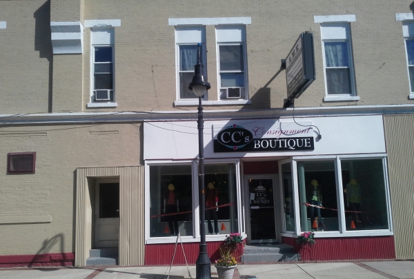 Listing Image #1 - Retail for lease at 389 Chestnut Street, Manchester NH 03101