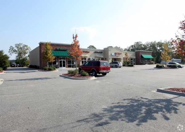 Listing Image #1 - Retail for lease at Parker Plaza: 2676 Church St.- Unit A, Conway SC 29526 Listing Image #1 - Retail for lease at Parker Plaza: 2676 Church St.- Unit A, Conway SC 29526