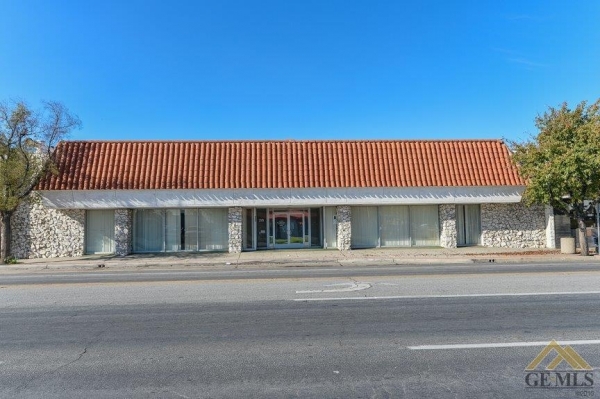 Listing Image #1 - Office for lease at 2929 F Street, Bakersfield CA 93301