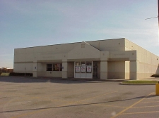 Retail for lease in Newton, IA