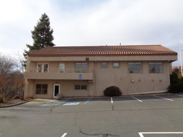 Listing Image #1 - Office for lease at 2135 Airpark Dr. Unit B, Redding CA 96001