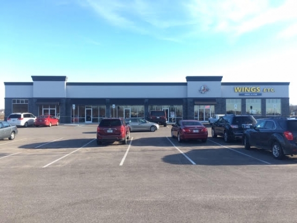 Listing Image #1 - Retail for lease at 8833 High Pointe Drive, Newburgh IN 47630