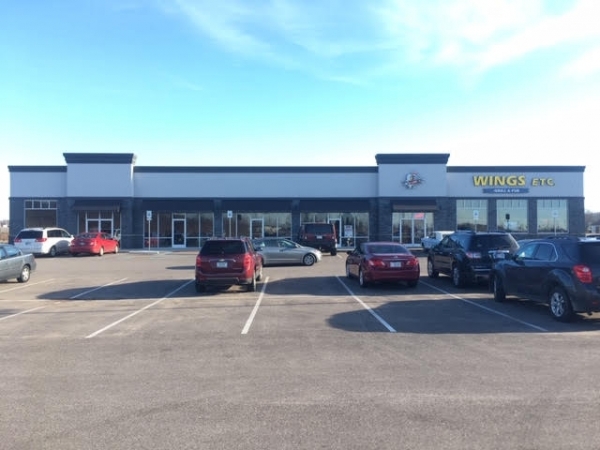 Listing Image #1 - Retail for lease at 8833 High Pointe Drive, Newburgh IN 47630 Listing Image #1 - Retail for lease at 8833 High Pointe Drive, Newburgh IN 47630