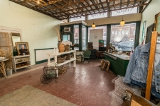 Retail property for lease in Story City, IA