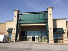 Retail property for lease in Davenport, IA