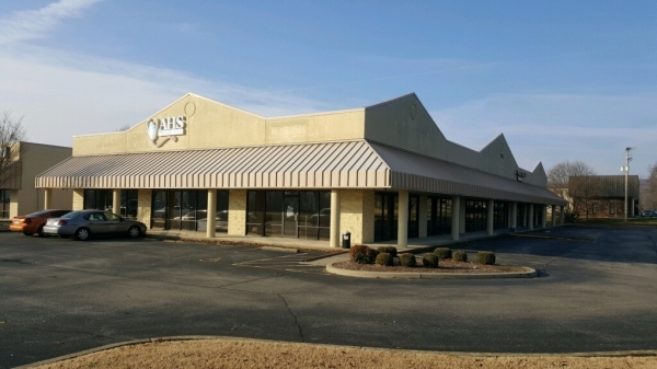 Listing Image #1 - Retail for lease at 7092-7098 Distribution Drive, Louisville KY 40258