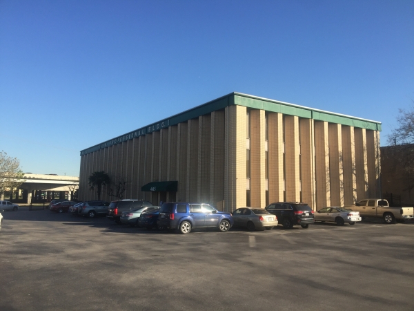 Listing Image #1 - Office for lease at 4615 North Freeway, Houston TX 77022
