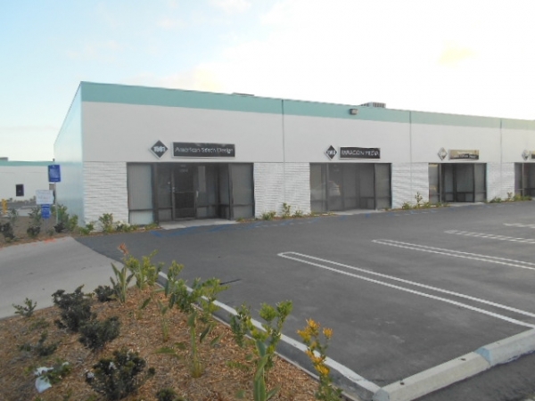Listing Image #1 - Industrial for lease at 1521 W. Alton Avenue, Santa Ana CA 92705