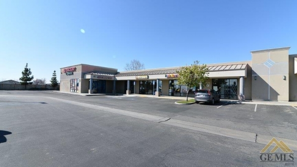 Listing Image #1 - Office for lease at 624 Morning Drive, Bakersfield CA 93306