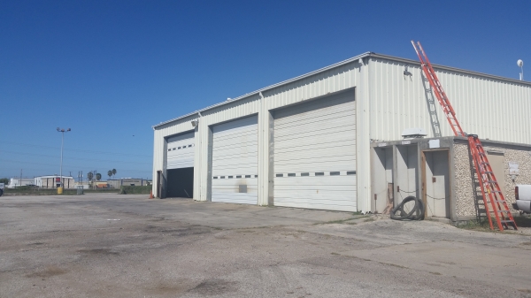 Listing Image #1 - Industrial for lease at 255 S. Navigation, #B, Corpus Christi TX 78405