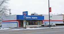 Retail property for lease in Burbank, IL