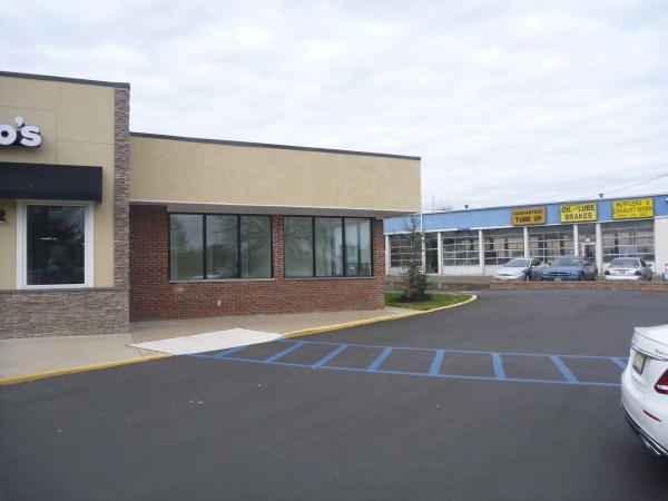 Retail for Lease - 341 S Burnt Mill Rd, Voorhees NJ