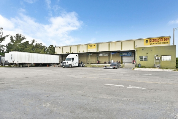 Listing Image #1 - Industrial for lease at 5101 Powerline Rd, Fort Lauderdale FL 33309