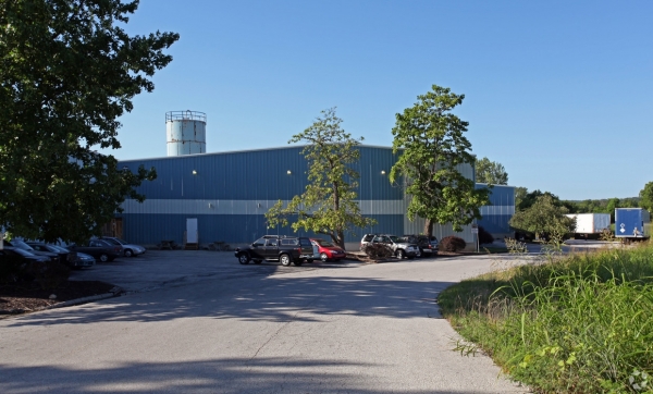 Listing Image #5 - Industrial for lease at 19919 Shawnee Mission Parkway, Shawnee KS 66218 Listing Image #5 - Industrial for lease at 19919 Shawnee Mission Parkway, Shawnee KS 66218