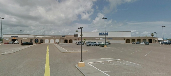 Listing Image #1 - Retail for lease at 1305 Airline Rd., Corpus Christi TX 78412