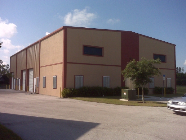Listing Image #1 - Industrial for lease at 7881 & 7883 Drew Cir., Fort Myers FL 33967