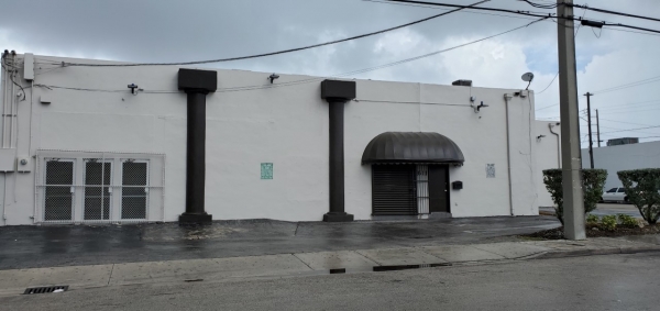 Listing Image #1 - Industrial for lease at 2611 NW 21st Terr., Miami FL 33142