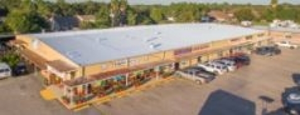 Listing Image #1 - Retail for lease at 1908 Hialeah Dr., Seabrook TX 77586 Listing Image #1 - Retail for lease at 1908 Hialeah Dr., Seabrook TX 77586