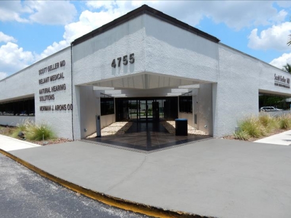 Listing Image #1 - Office for lease at 4755 Summerlin Rd., Fort Myers FL 33919