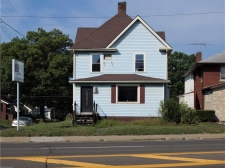 Retail property for lease in Canton, OH