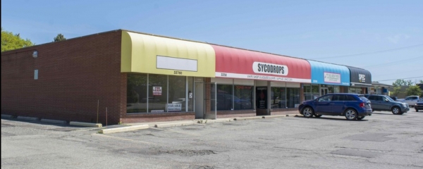 Listing Image #1 - Retail for lease at 33760 Plymouth Rd, Livonia MI 48150