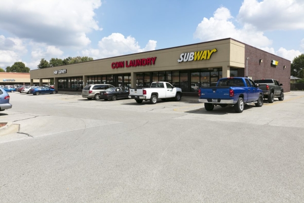 Listing Image #1 - Retail for lease at 1861 E Sangamon Ave, Springfield IL 62702