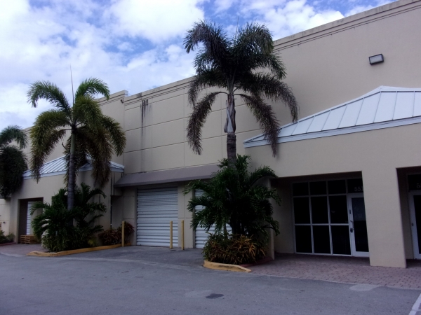 Listing Image #2 - Industrial for lease at 5511 Nob Hill Rd, Sunrise FL 33351