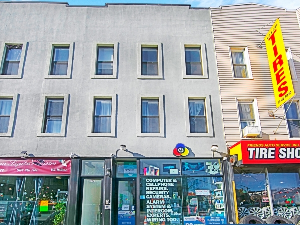 Listing Image #1 - Retail for lease at 902 4th Avenue, Brooklyn NY 11232