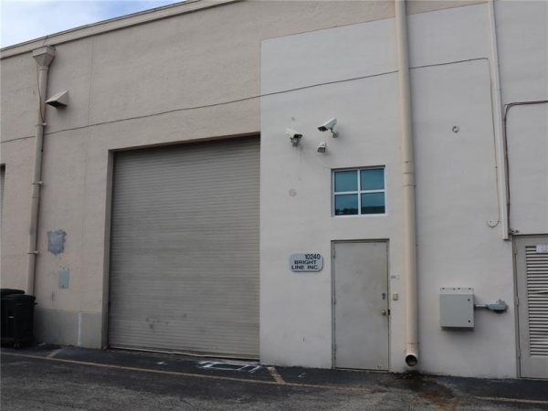 Listing Image #2 - Industrial for lease at 10220 NW 50th St #12-13, Sunrise FL 33351 Listing Image #2 - Industrial for lease at 10220 NW 50th St #12-13, Sunrise FL 33351
