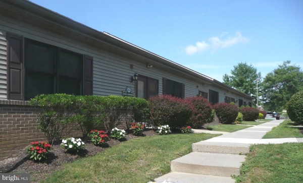 Listing Image #1 - Industrial for lease at 1609 WOODBOURNE RD #204A, LEVITTOWN PA 19057