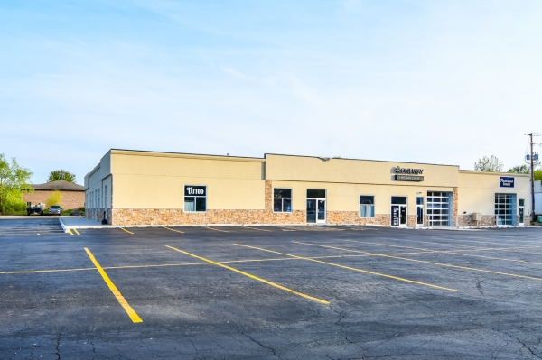 Listing Image #1 - Retail for lease at 1109 Honey Ct., De Pere WI 54115