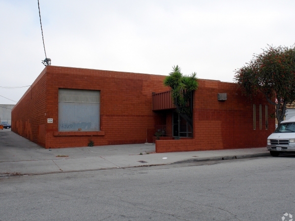 Listing Image #1 - Industrial for lease at 1335 W. 134th Street, Gardena CA 90247