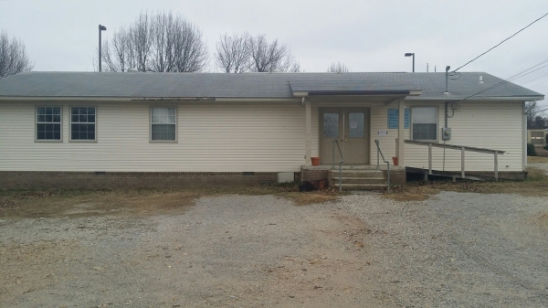 Listing Image #1 - Multi-Use for lease at 606 Sylamore Avenue, Mountain View AR 72560