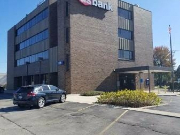 Listing Image #1 - Office for lease at 10035 W Grand Ave, Franklin Park IL 60131 Listing Image #1 - Office for lease at 10035 W Grand Ave, Franklin Park IL 60131