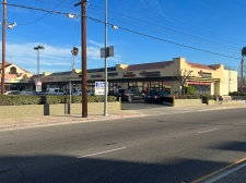 Retail for lease in Chatsworth, CA