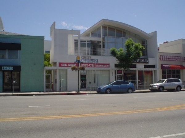 Listing Image #1 - Office for lease at 4622 Van Nuys Boulevard, Sherman Oaks CA 91403