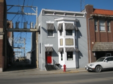 Office property for lease in Newton, IA