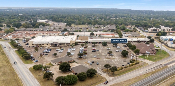 Listing Image #1 - Others for lease at 7125 N Sanger, Waco TX 76712