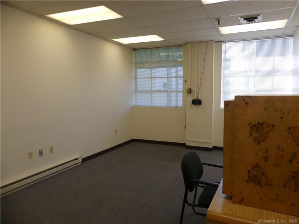 Listing Image #5 - Multi-Use for lease at 36 Plains Road Unit 5, Essex CT 06426 Listing Image #5 - Multi-Use for lease at 36 Plains Road Unit 5, Essex CT 06426