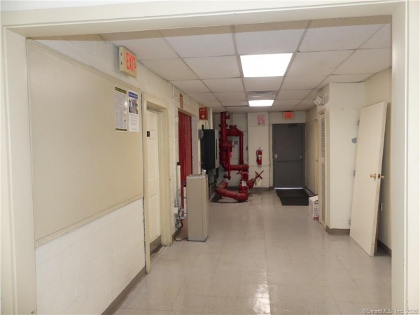 Listing Image #6 - Multi-Use for lease at 36 Plains Road Unit 5, Essex CT 06426