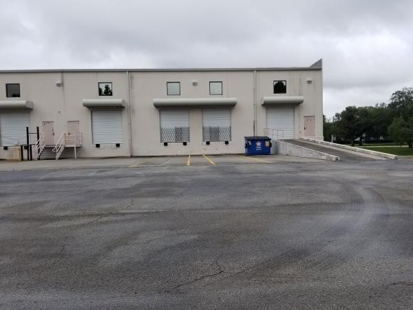 Listing Image #1 - Industrial for lease at Boggy Creek Rd, Orlando FL 32824