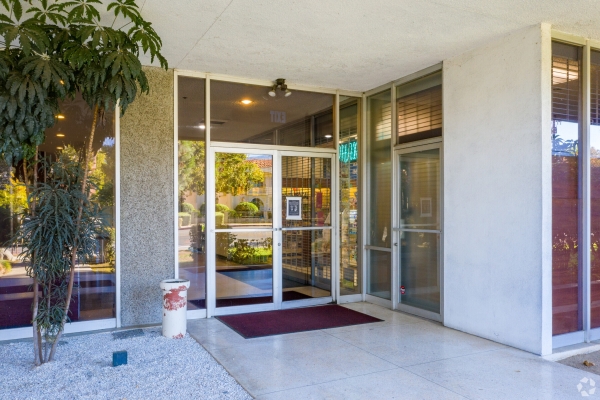 Listing Image #3 - Office for lease at 612 W Duarte Rd, Arcadia CA 91007