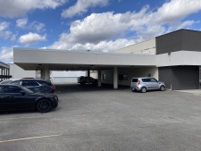 Listing Image #2 - Retail for lease at 615 W Jefferson St, Springfield IL 62702 Listing Image #2 - Retail for lease at 615 W Jefferson St, Springfield IL 62702